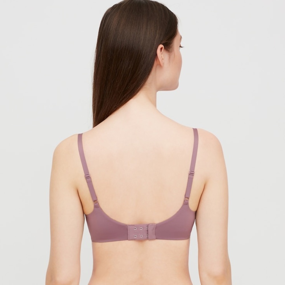 Uniqlo Light Wireless Bra 34/36 AA/A/B in Purple